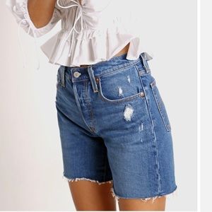 Levi’s 501 Mid Thigh Shorts Charleston Picks Size 26